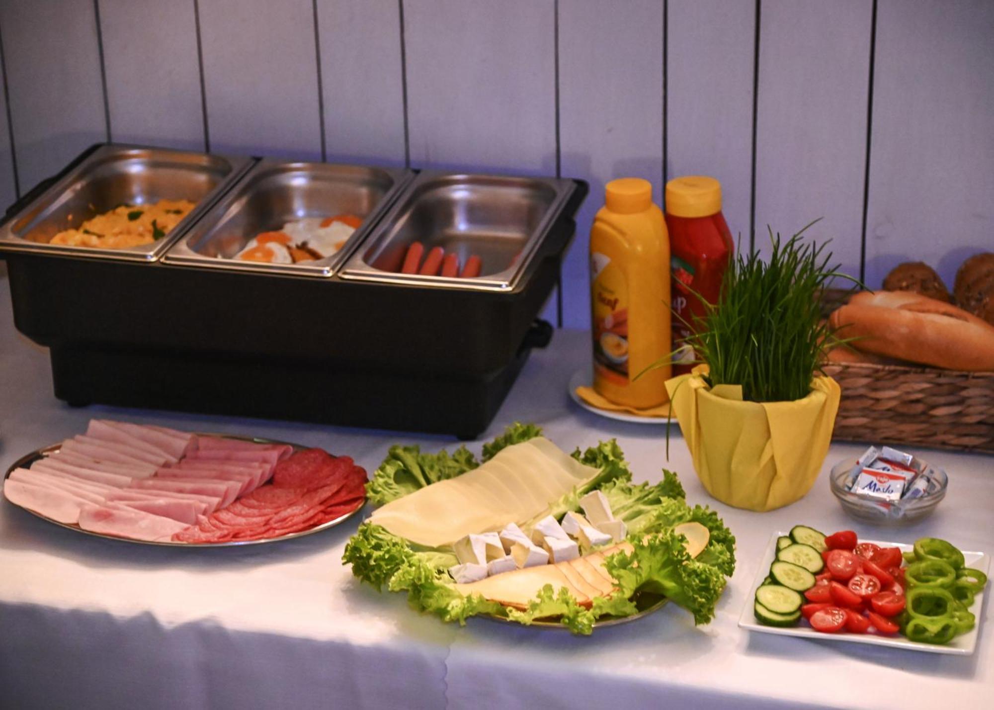 סניצה Hotel Branc, Garni מראה חיצוני תמונה